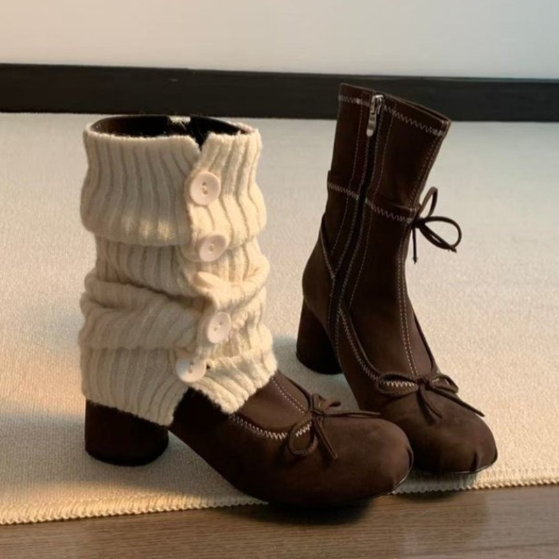 Fiyonklu Yüksek Topuklu Kadın  - Winter Clothing Trends 2025 incelemesi ve fiyatı