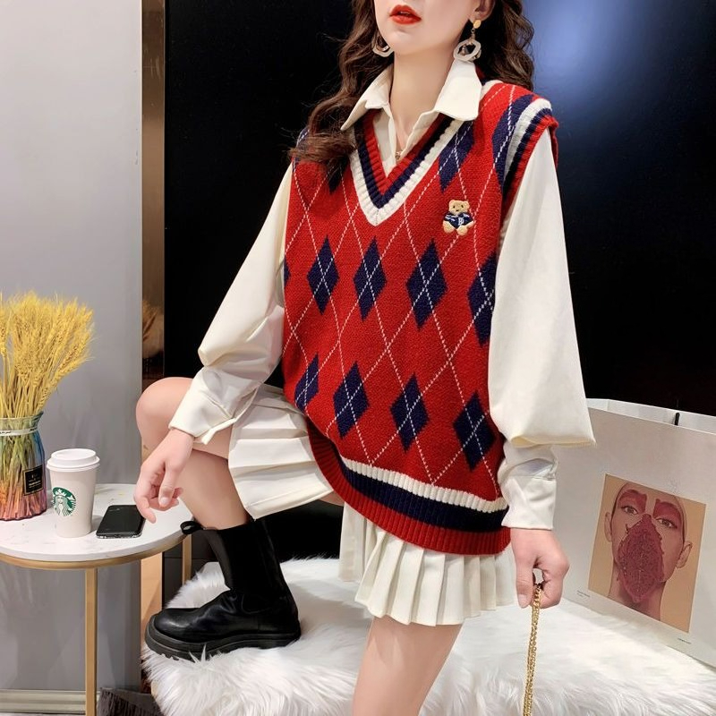 Kadınlar için Kırmızı Örgü Yel - Winter Clothing Trends 2025 incelemesi ve fiyatı