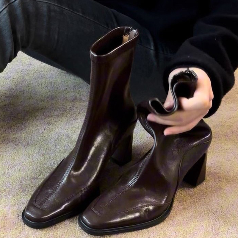 Yüksek Topuklu Kadın Ayak Bile - Winter Clothing Trends 2025 incelemesi ve fiyatı